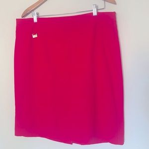 Hot pink Alex & Olivia stretch skirt.